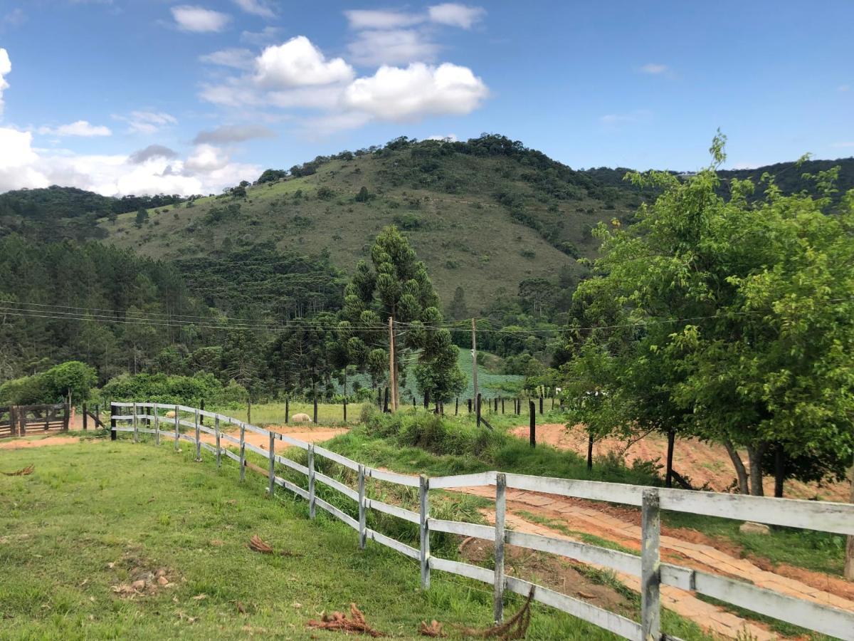 Pousada Pedra Da Mata Chales Na Montanha Munhoz Extérieur photo